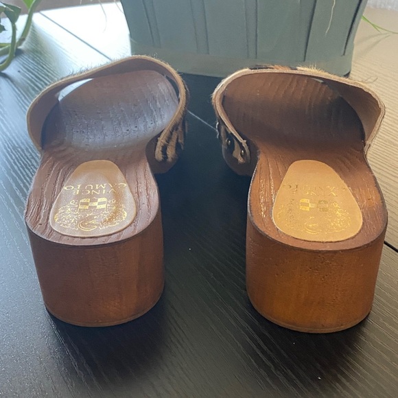 Vince Camuto Animal Print Slide Sandals - Picture 3 of 6